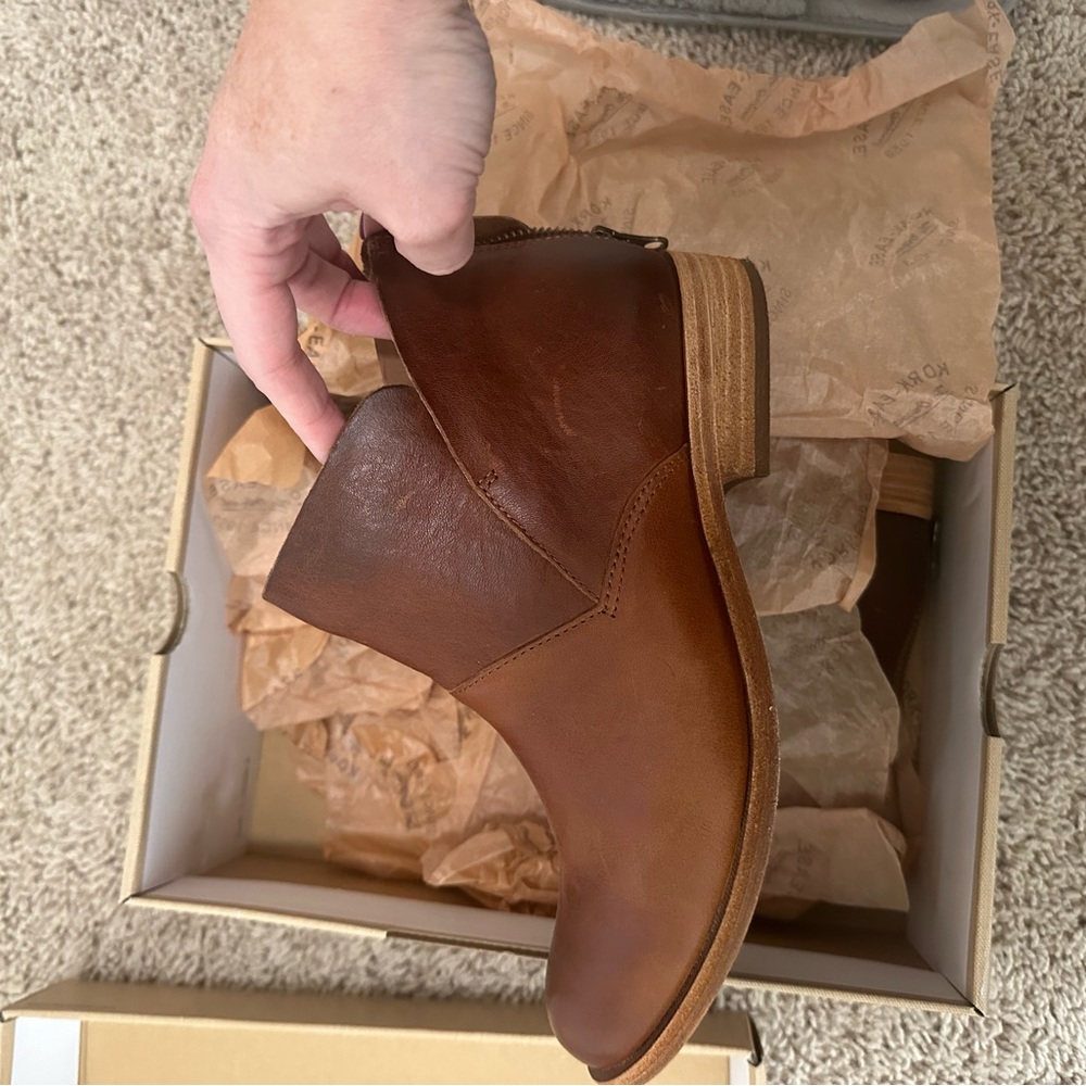 Kork Ease Ryder booties. Size 8.